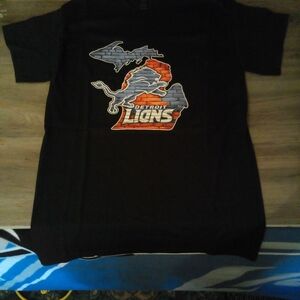 Gildan Black T-Shirt